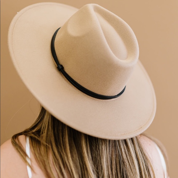 Accessories - Black Strap Wide Brim Fedora Hat